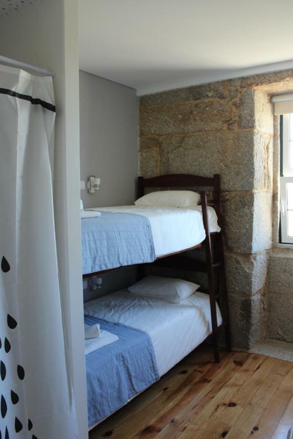 Hostel Casa Do Pinheiro Lagares da Beira Екстериор снимка